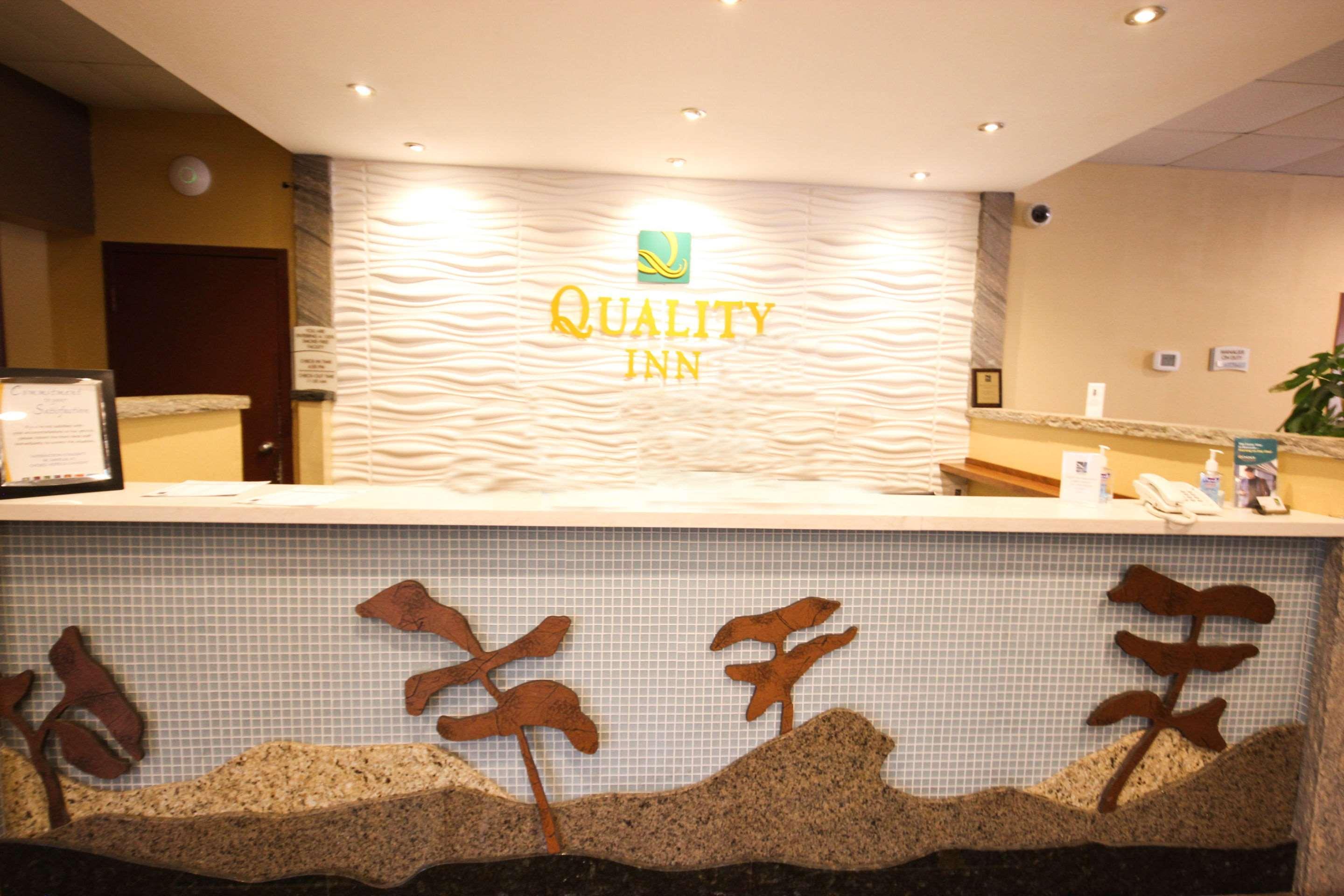 Quality Inn Bracebridge Extérieur photo